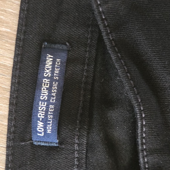 Hollister Low Rise Super Skinny Claaic Stretch - Picture 5 of 8